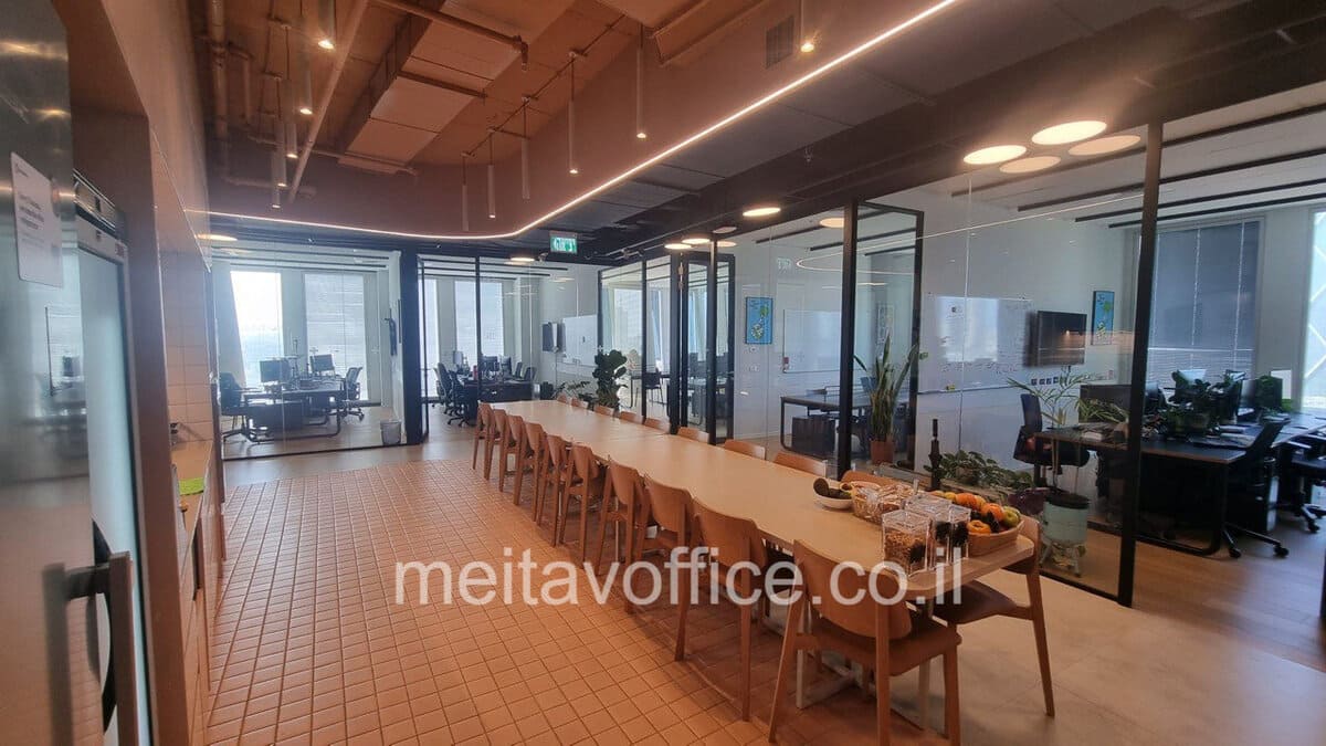 משרד להשכרה 740 מ”ר במגדל עזריאלי שרונה