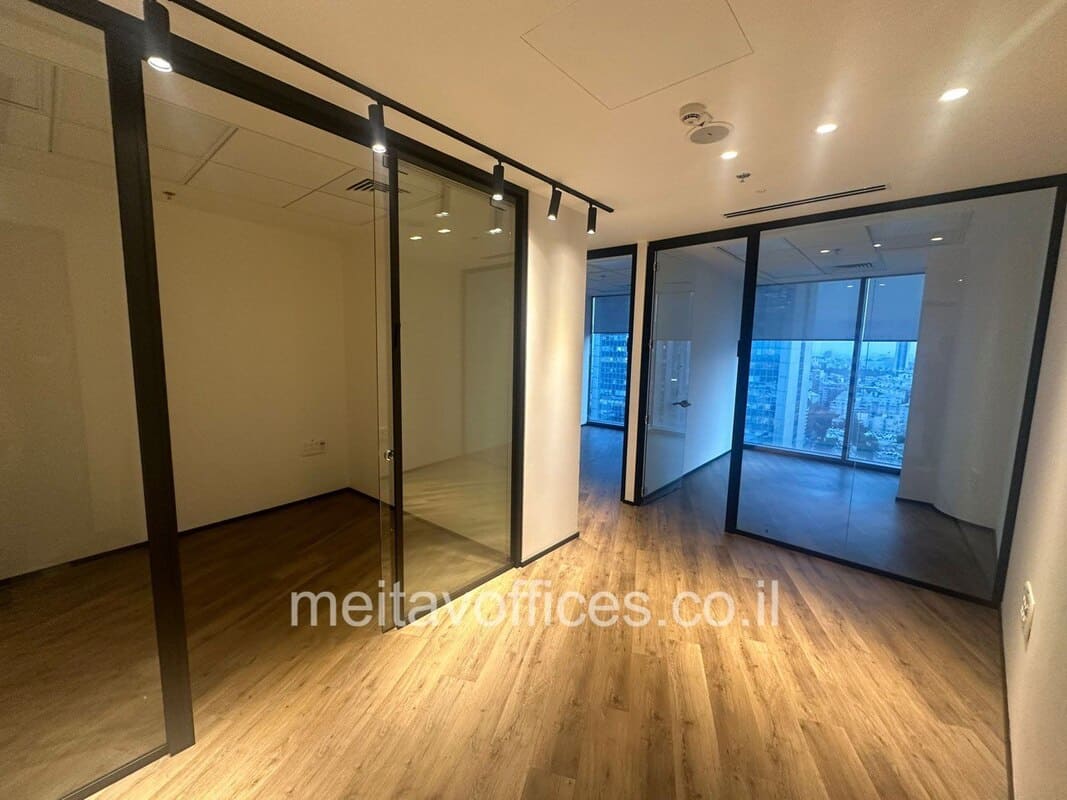 משרד להשכרה 68 מ”ר במגדל ספיר