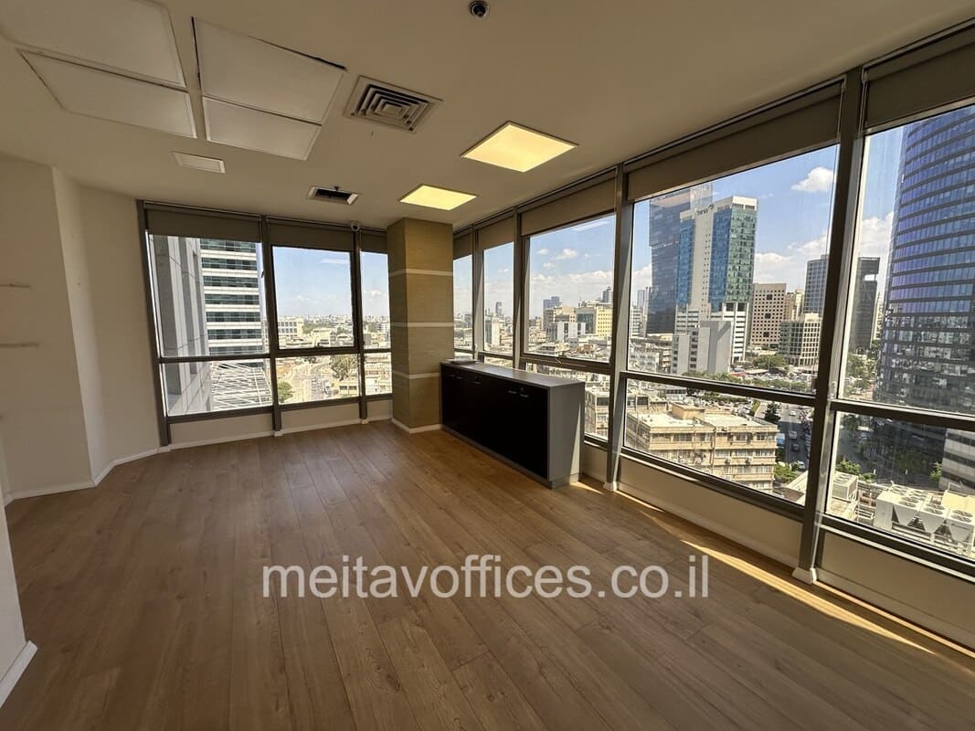 משרד להשכרה 160 מ”ר במגדל גיבורספורט