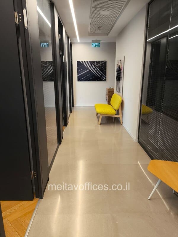 משרד להשכרה 280 מ”ר במגדלי הארבעה