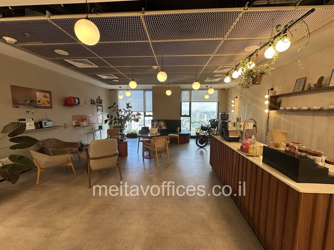 משרד להשכרה 350 מ”ר במגדל השחר