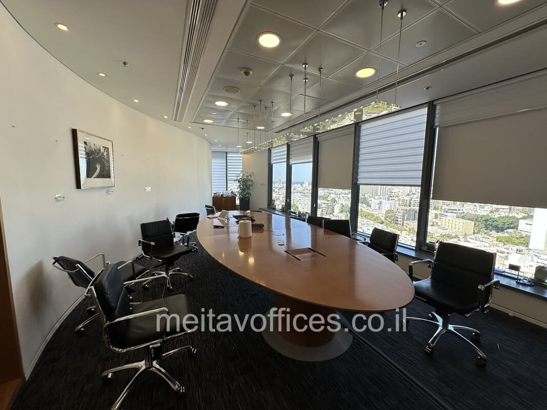 משרד להשכרה 372 מ”ר במגדל המוזיאון