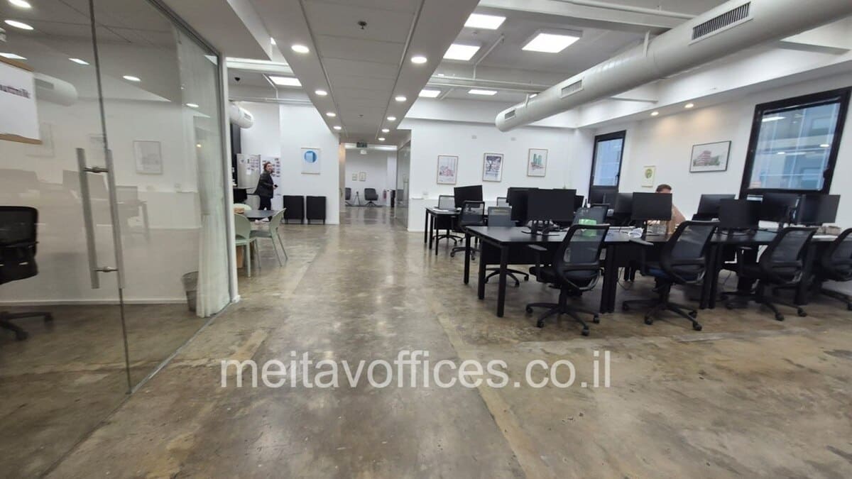 משרד להשכרה 450 מ”ר בבית קרדן